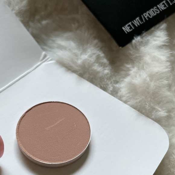 Mac Pro eyeshadow refill pan Malt - Picture 2 of 5